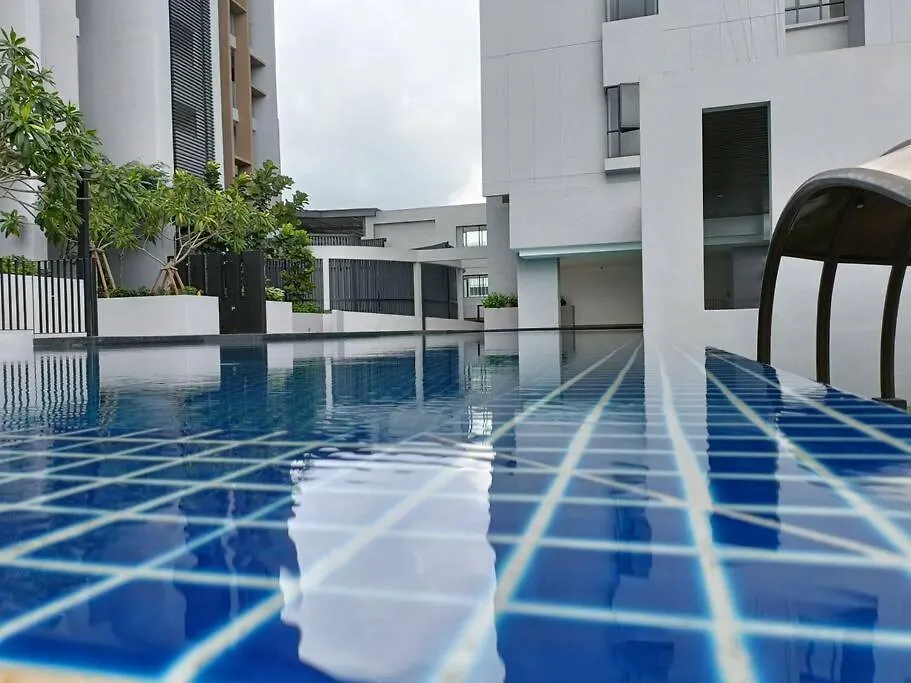 Sky Trees 2 Guests With Nflix Private Car Park High Floor B22B Apartment Johor Bahru